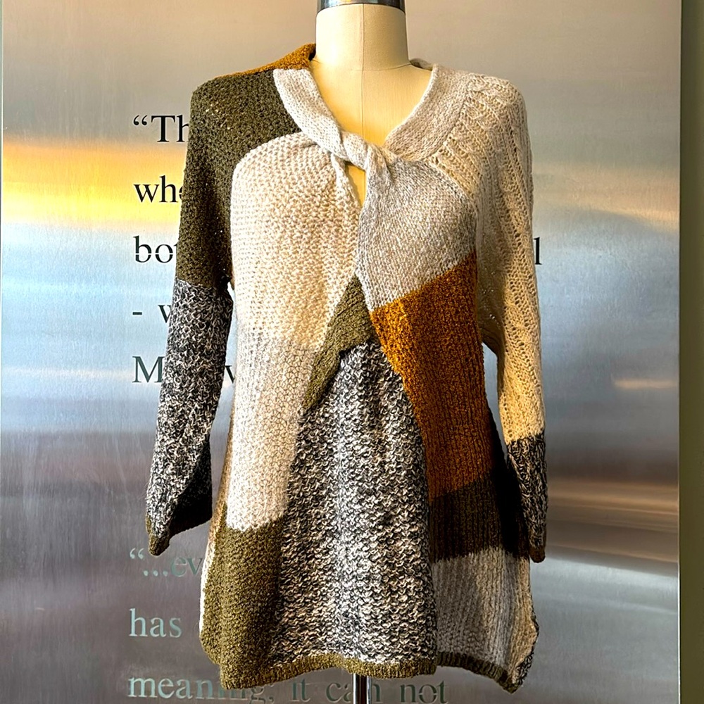 🆕 Curio Sweater